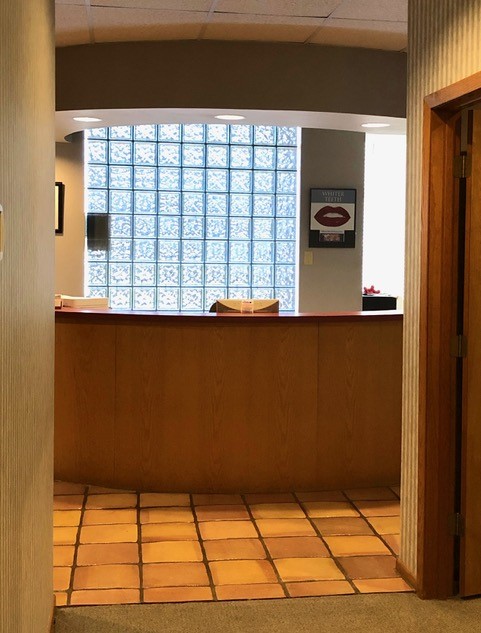 Glen Hall DDS lobby